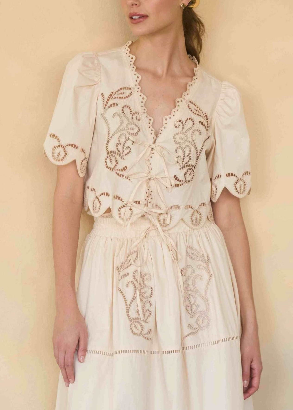 JULIE FRONT TIE TOP