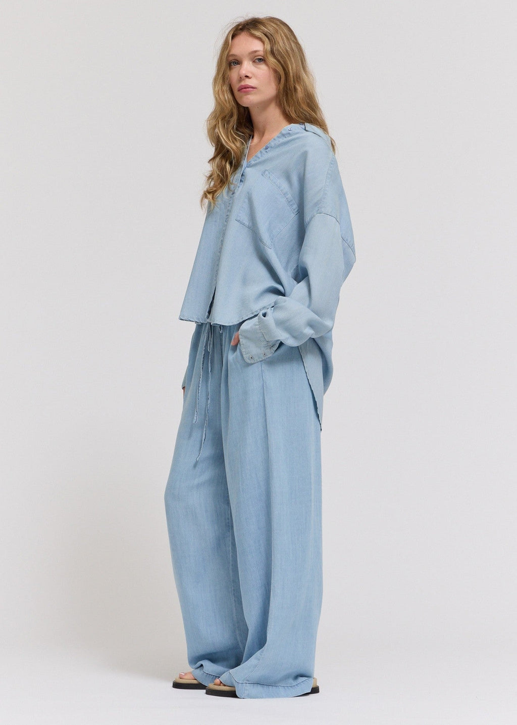 JILLIAN CHAMBRAY STRAIGHT PANT