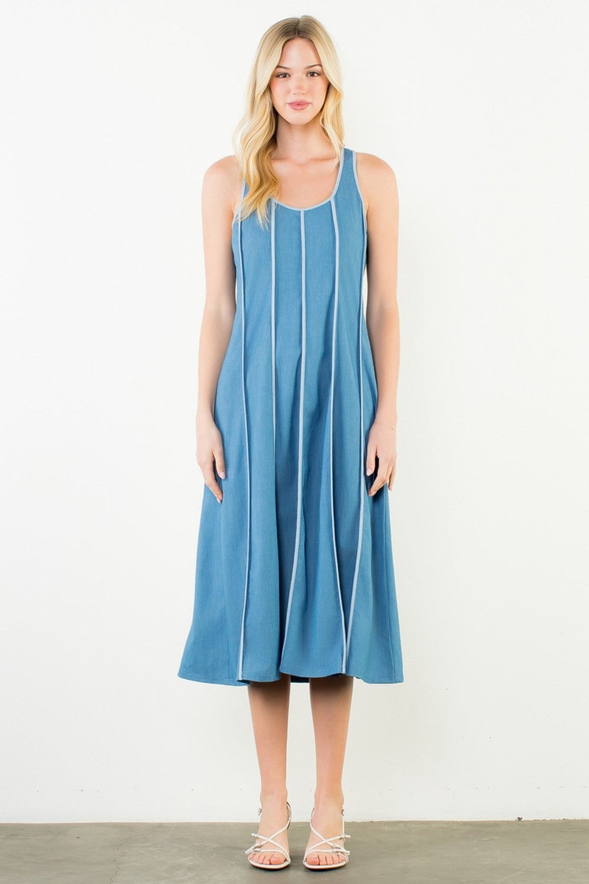 MEAGHAN SLEEVELESS DENIM DRESS