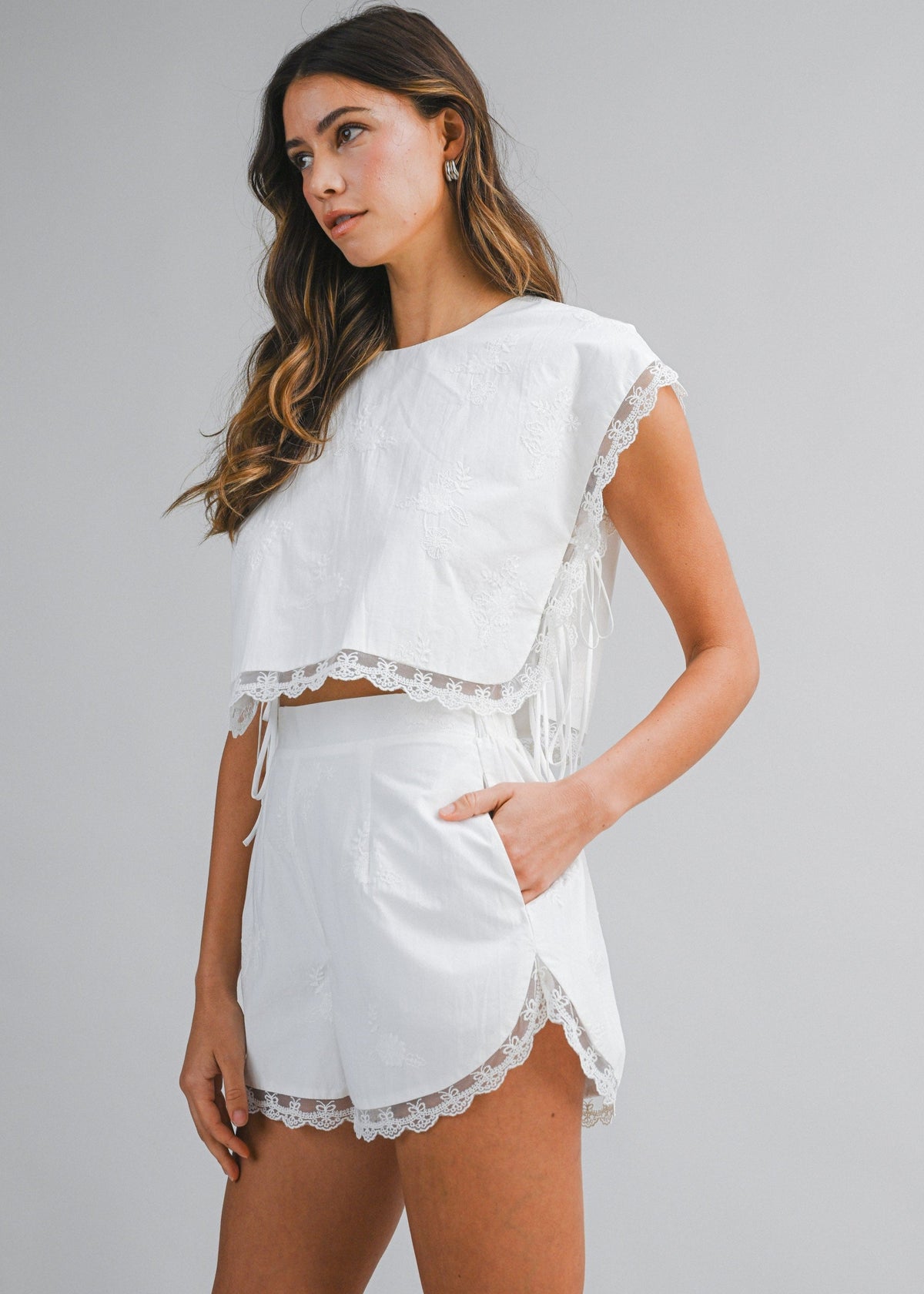 EMMA HIGH-WAIST SHORTS